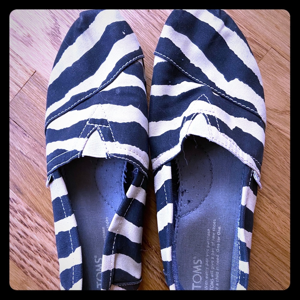 Toms